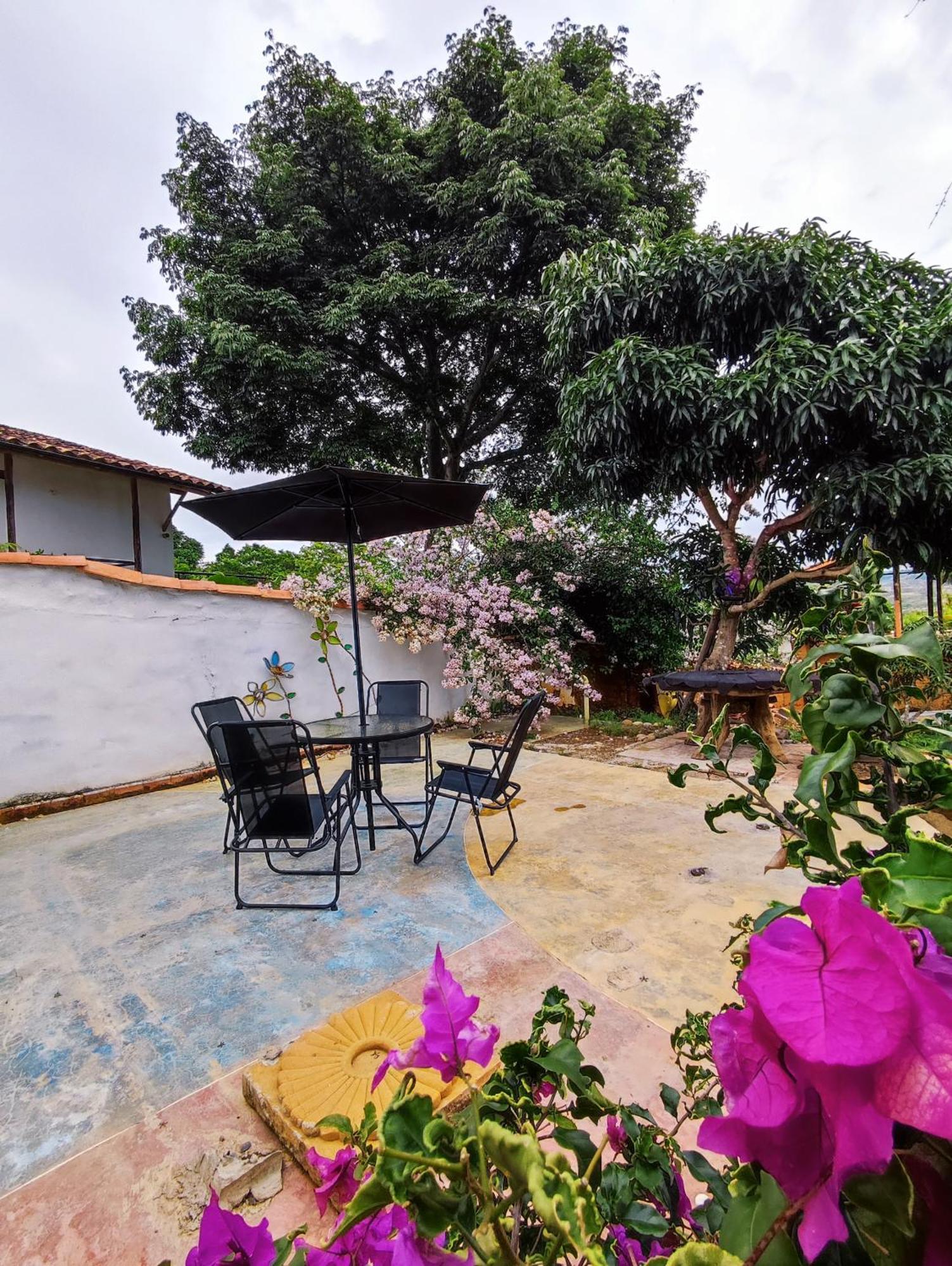 Hotel Florre Blossom 巴里查拉 外观 照片